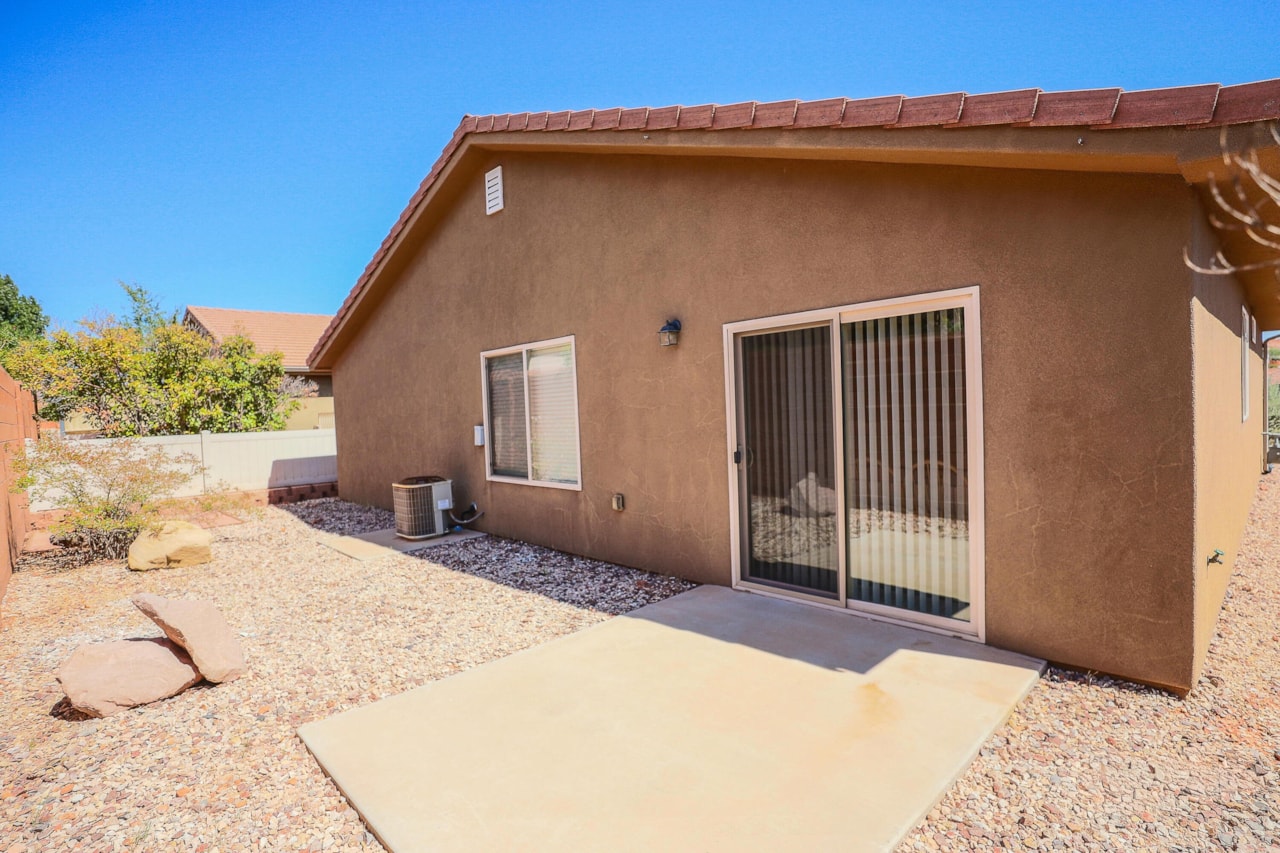 2031 E Colorado ST #204 St George, UT 84790 home for sale, MLS#25-265080 - Erika Rogers Photo 29