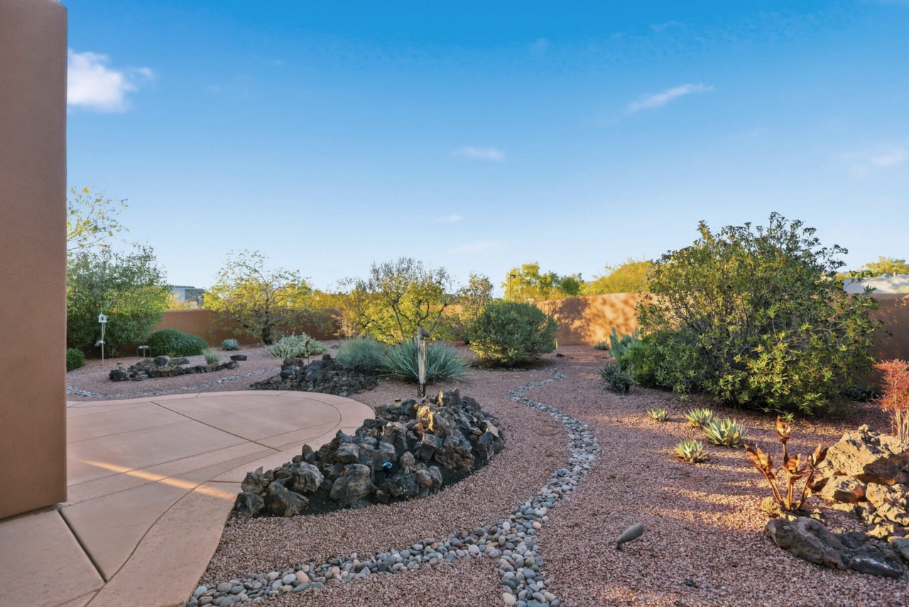 41 Boulder CIR Santa Clara, UT 84765 home for sale, MLS#25-267283 - Erika Rogers Photo 36