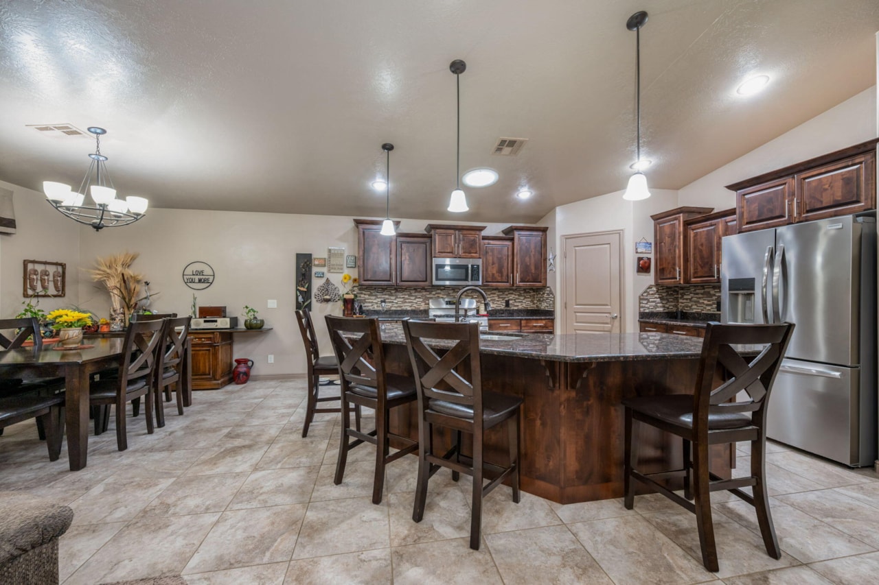 4087 S Signature Way Washington, UT 84780 home for sale, MLS#25-267038 - Erika Rogers Photo 13