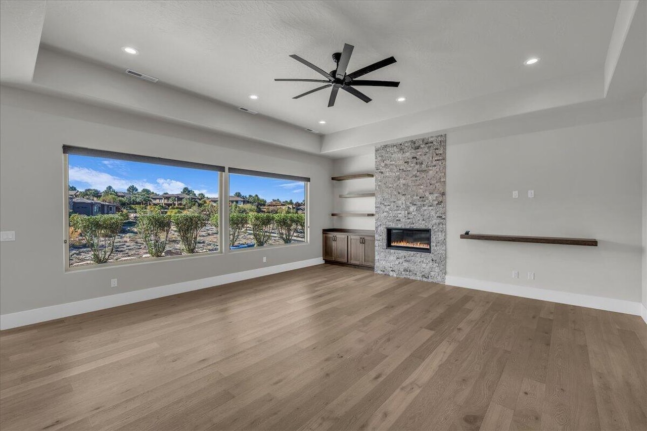 1622 S Agate CIR St George, UT 84790 home for sale, MLS#25-267292 - Erika Rogers Photo 9