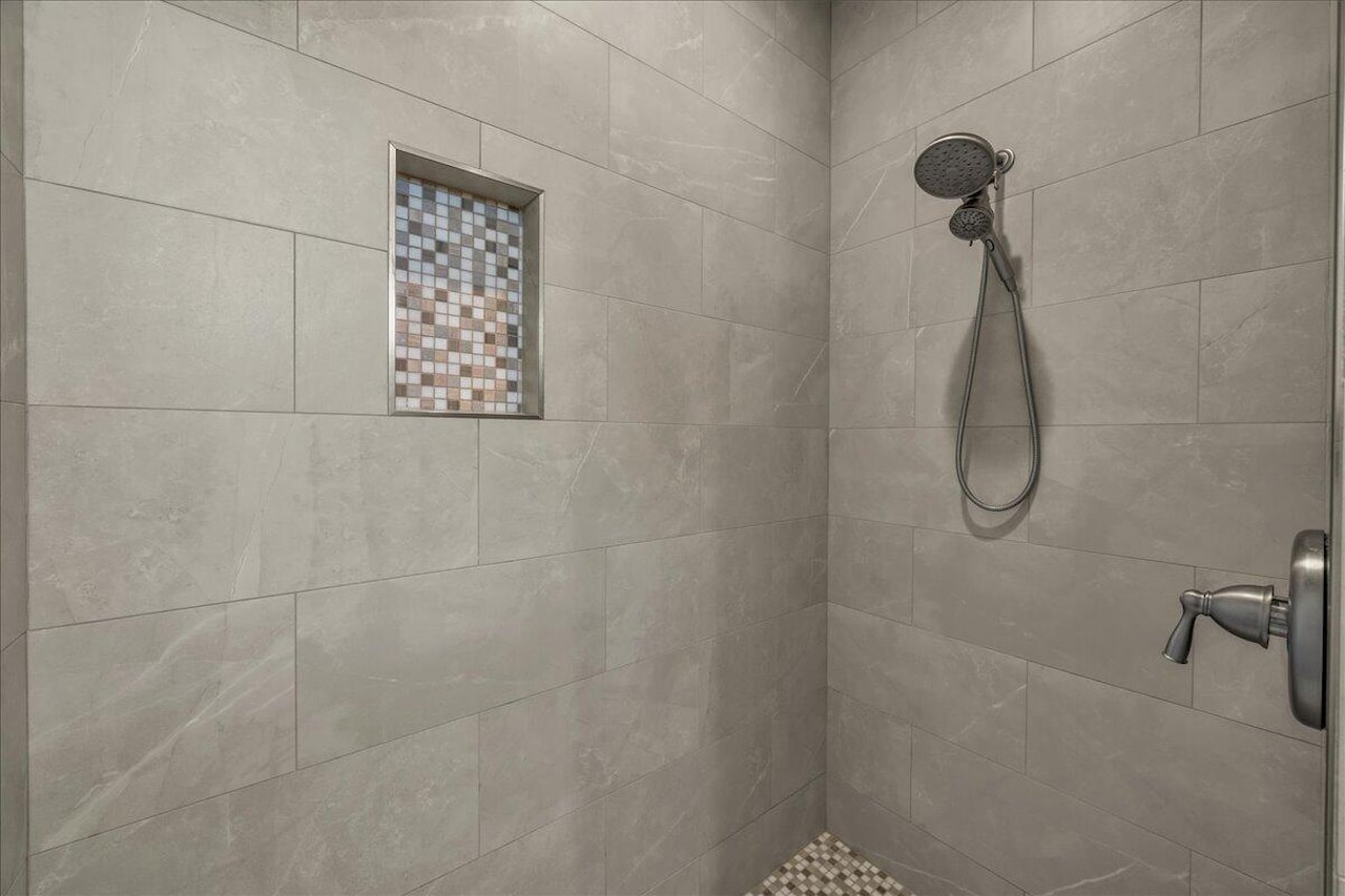 1622 S Agate CIR St George, UT 84790 home for sale, MLS#25-267292 - Erika Rogers Photo 21