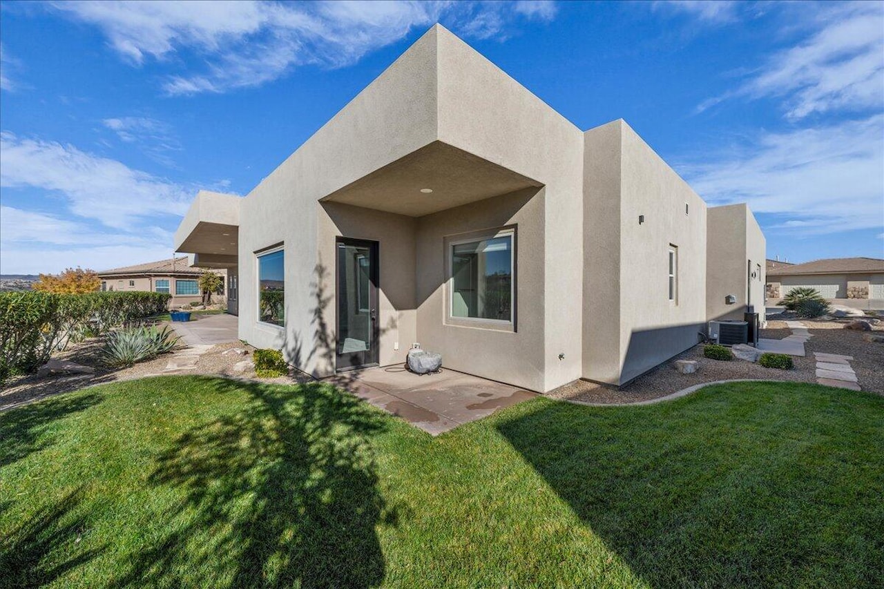 1622 S Agate CIR St George, UT 84790 home for sale, MLS#25-267292 - Erika Rogers Photo 36