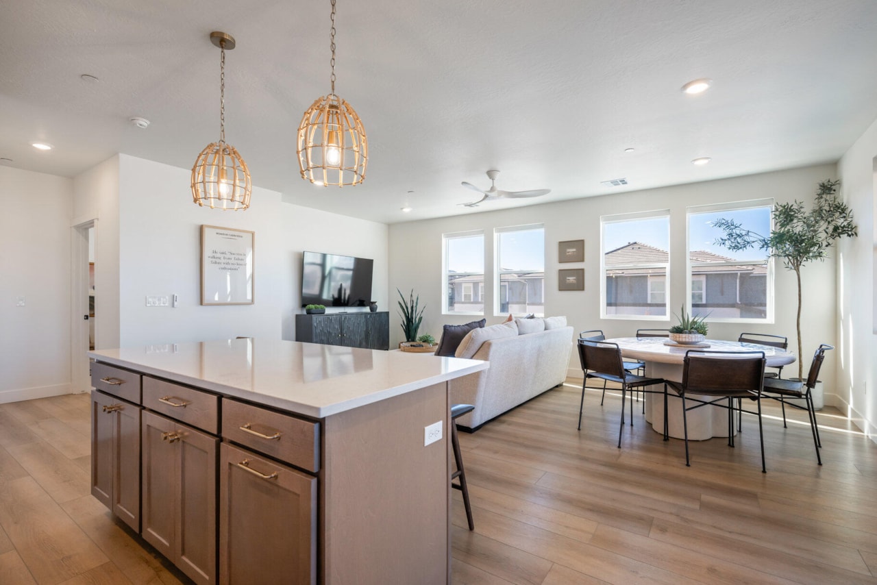 762 W Periwinkle #Unit 102 St George, UT 84790 condo for sale, MLS#25-267295 - Erika Rogers Photo 8