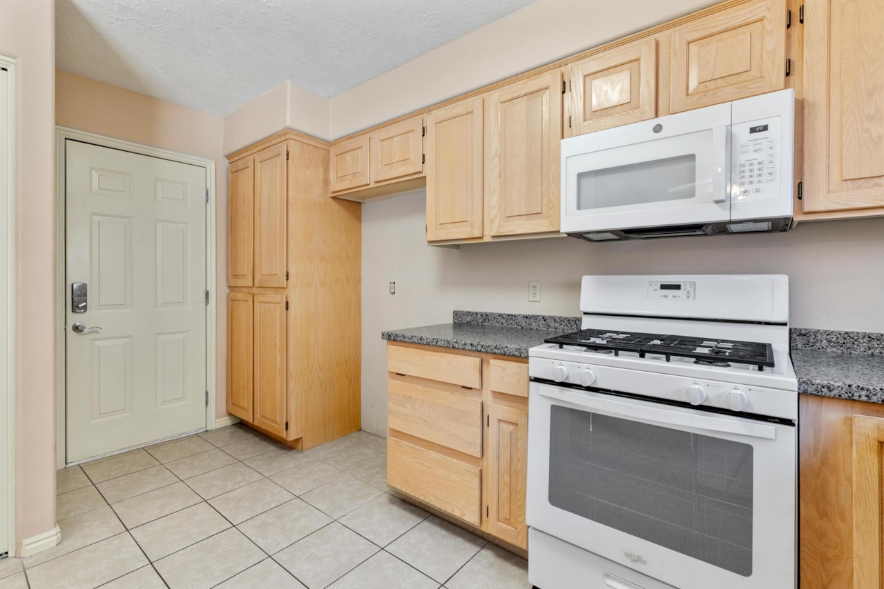 301 S 1200  E #58 St George, UT 84790 home for sale, MLS#25-267300 - Erika Rogers Photo 10