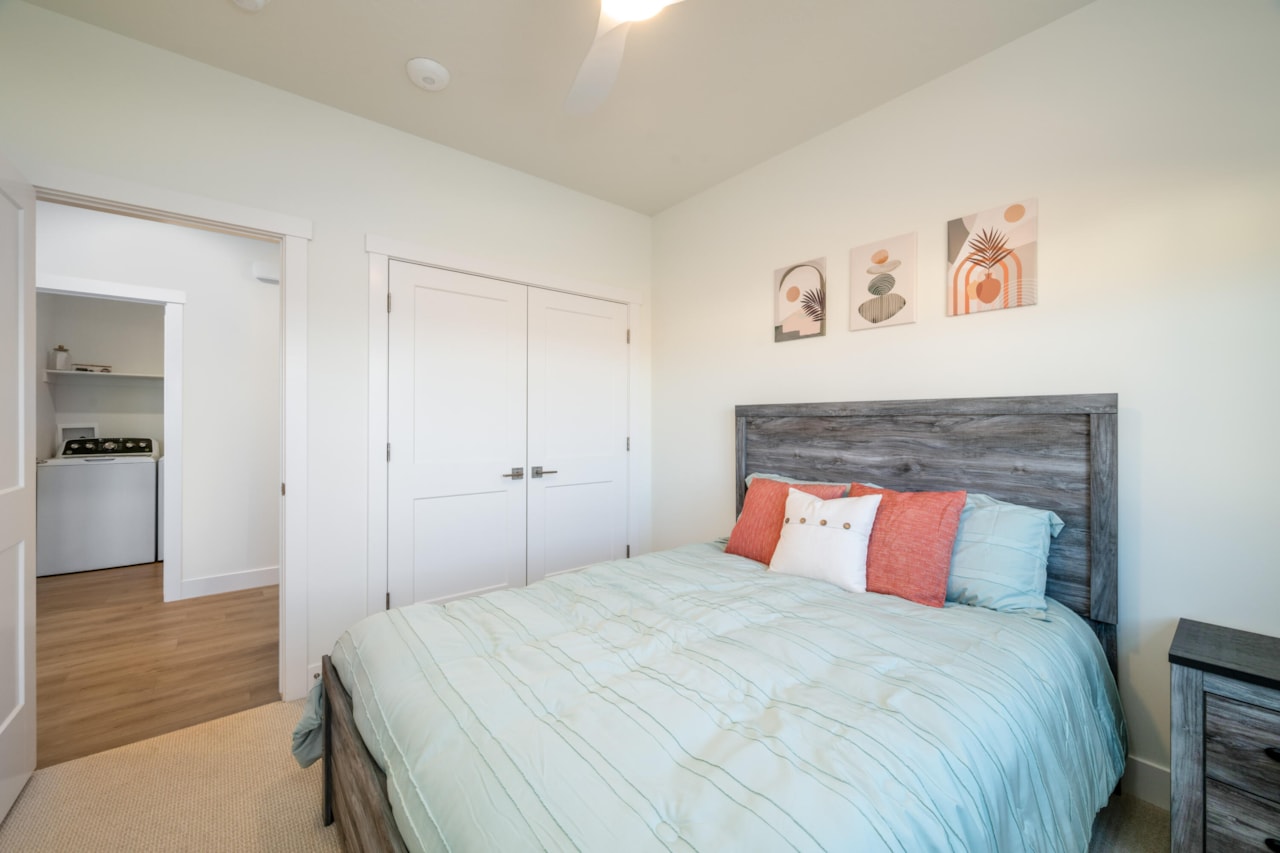 757 W Periwinkle LN #210 St George, UT 84790 condo for sale, MLS#25-267305 - Erika Rogers Photo 15