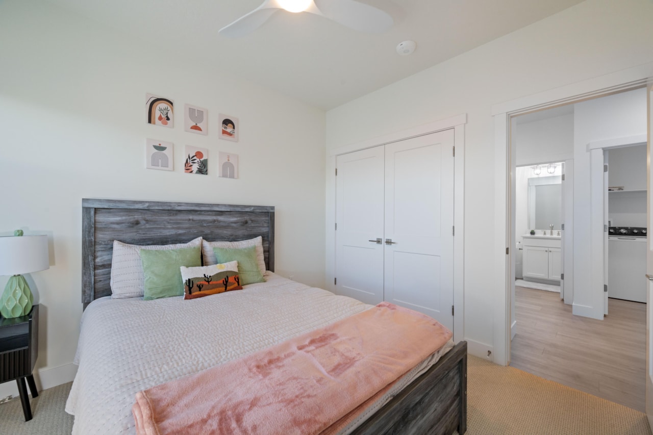 757 W Periwinkle LN #210 St George, UT 84790 condo for sale, MLS#25-267305 - Erika Rogers Photo 17