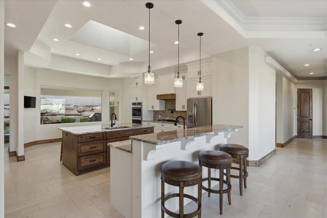 2054 E Topaz Way St George, UT 84790 home for sale, MLS#25-267093 - Erika Rogers Photo 14