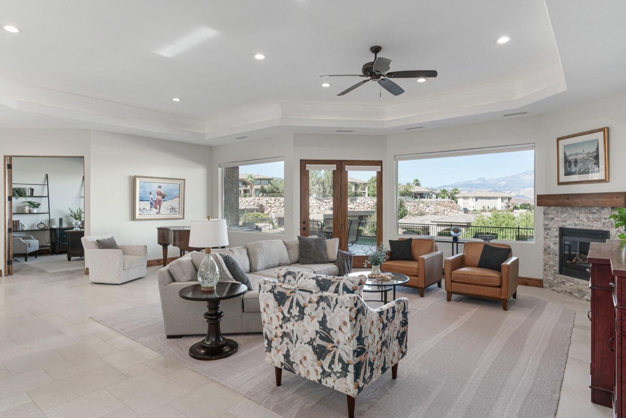 2054 E Topaz Way St George, UT 84790 home for sale, MLS#25-267093 - Erika Rogers Photo 23