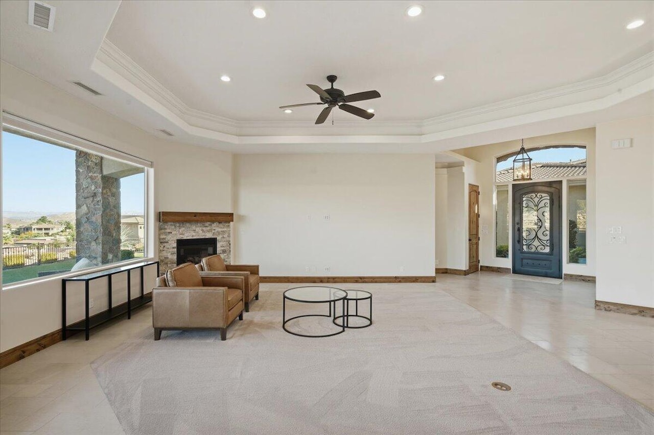 2054 E Topaz Way St George, UT 84790 home for sale, MLS#25-267093 - Erika Rogers Photo 26