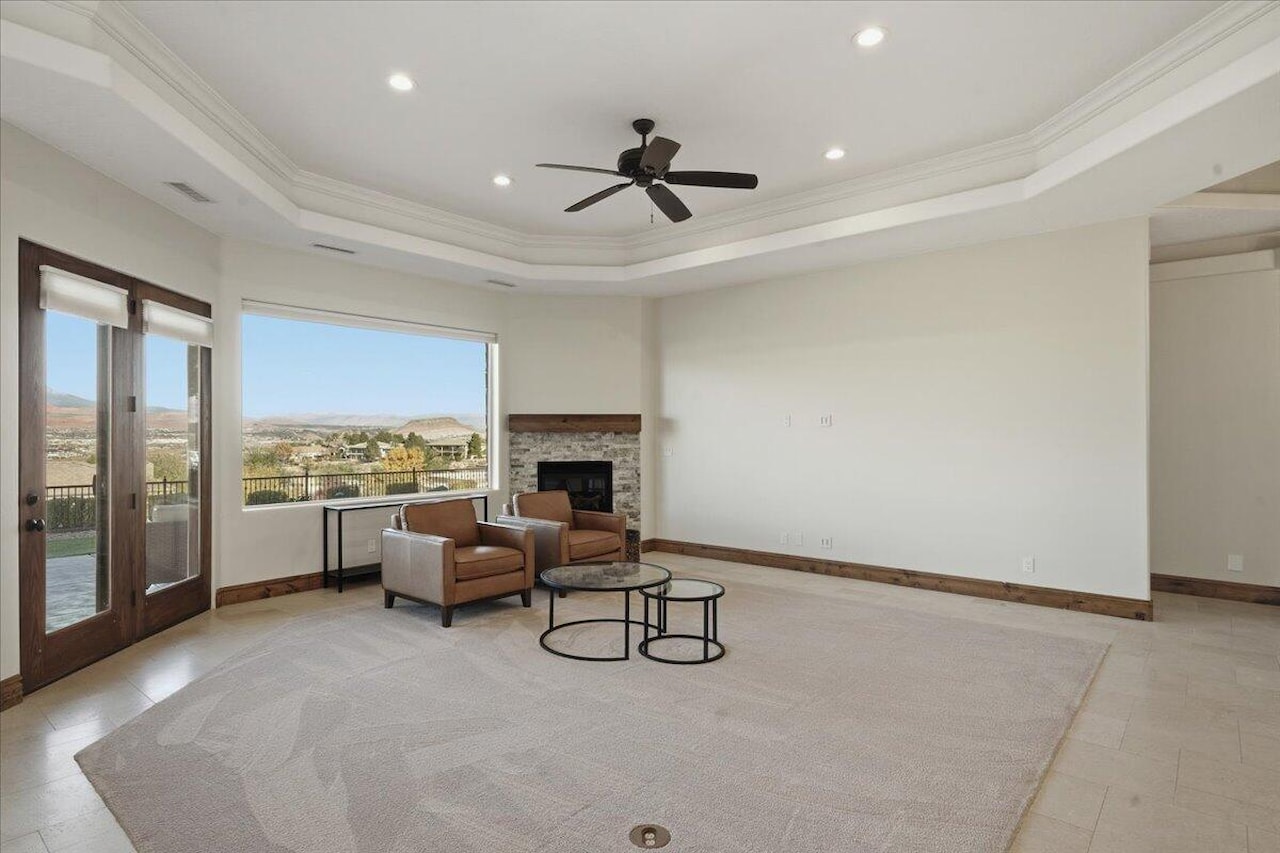 2054 E Topaz Way St George, UT 84790 home for sale, MLS#25-267093 - Erika Rogers Photo 27