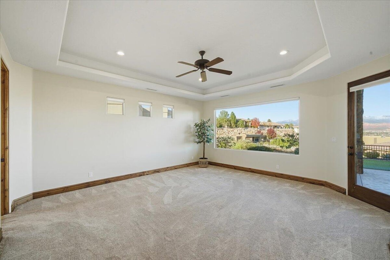 2054 E Topaz Way St George, UT 84790 home for sale, MLS#25-267093 - Erika Rogers Photo 29