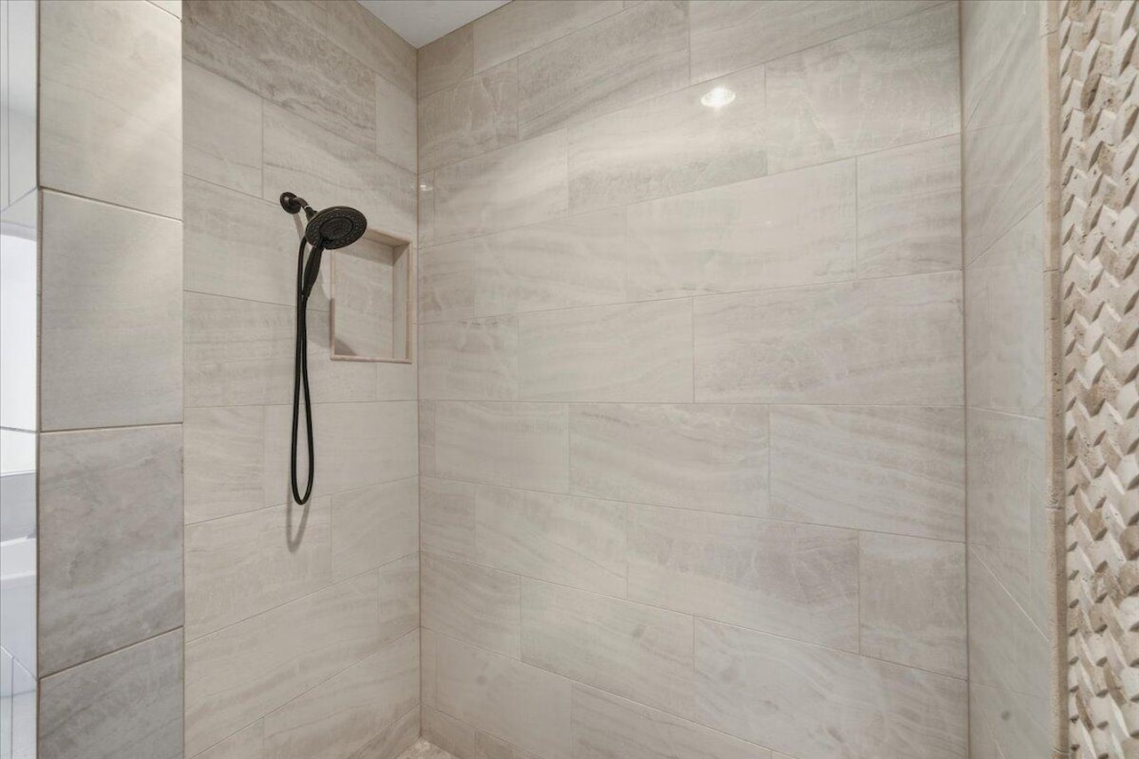 2054 E Topaz Way St George, UT 84790 home for sale, MLS#25-267093 - Erika Rogers Photo 33