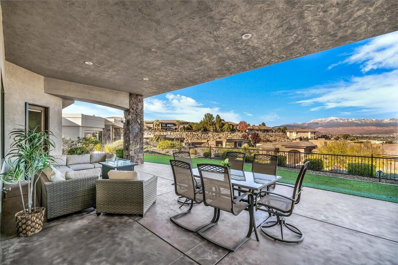 2054 E Topaz Way St George, UT 84790 home for sale, MLS#25-267093 - Erika Rogers Photo 59