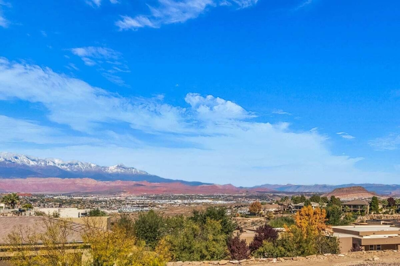 2054 E Topaz Way St George, UT 84790 home for sale, MLS#25-267093 - Erika Rogers Photo 68