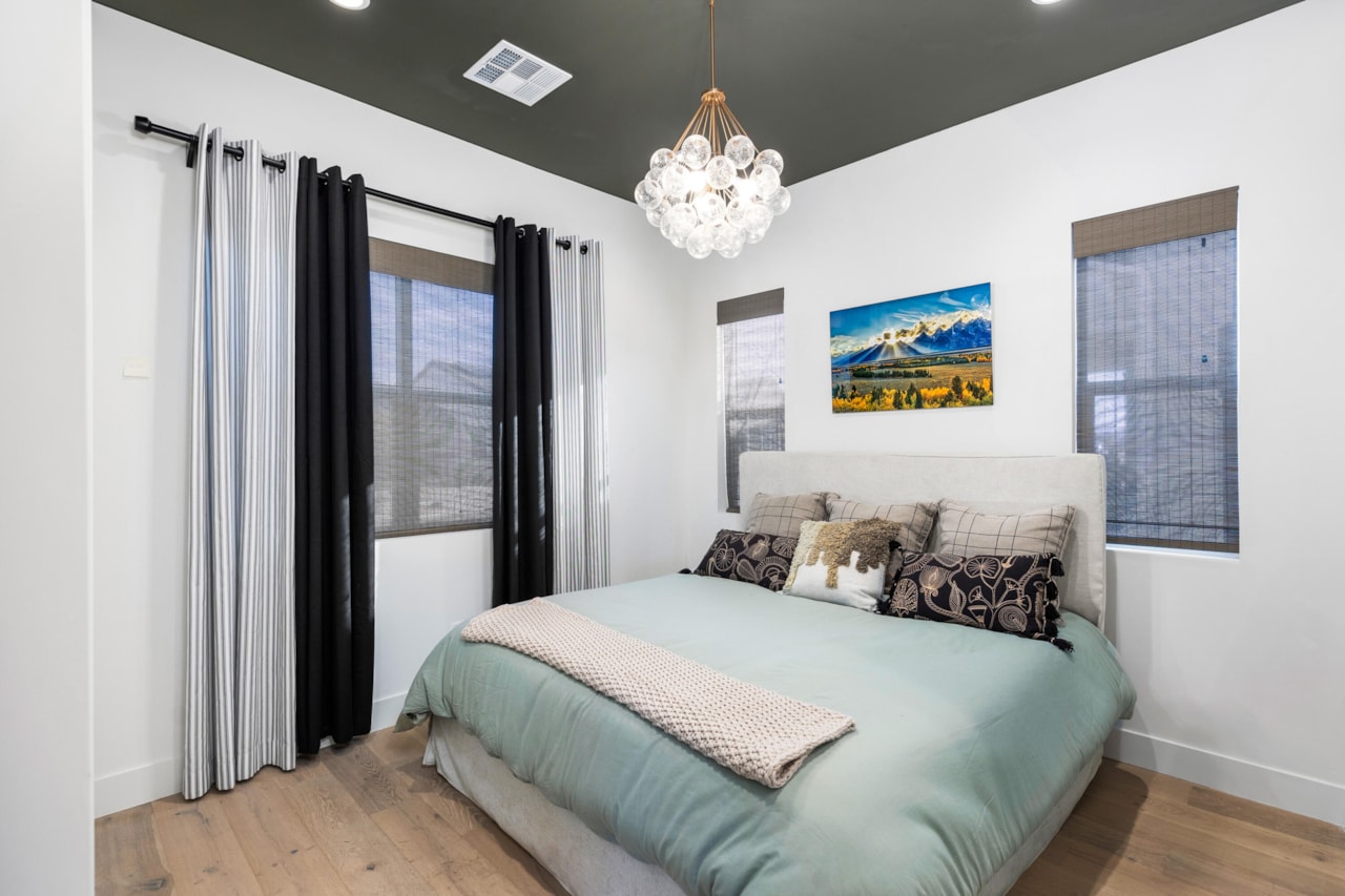 5588 Agave Peak LN St George, UT 84790 home for sale, MLS#25-257248 - Erika Rogers Photo 26