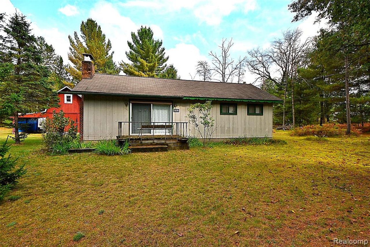 1616 Menona Ln Richfield Township, MI 48656 | MLS 20251039073