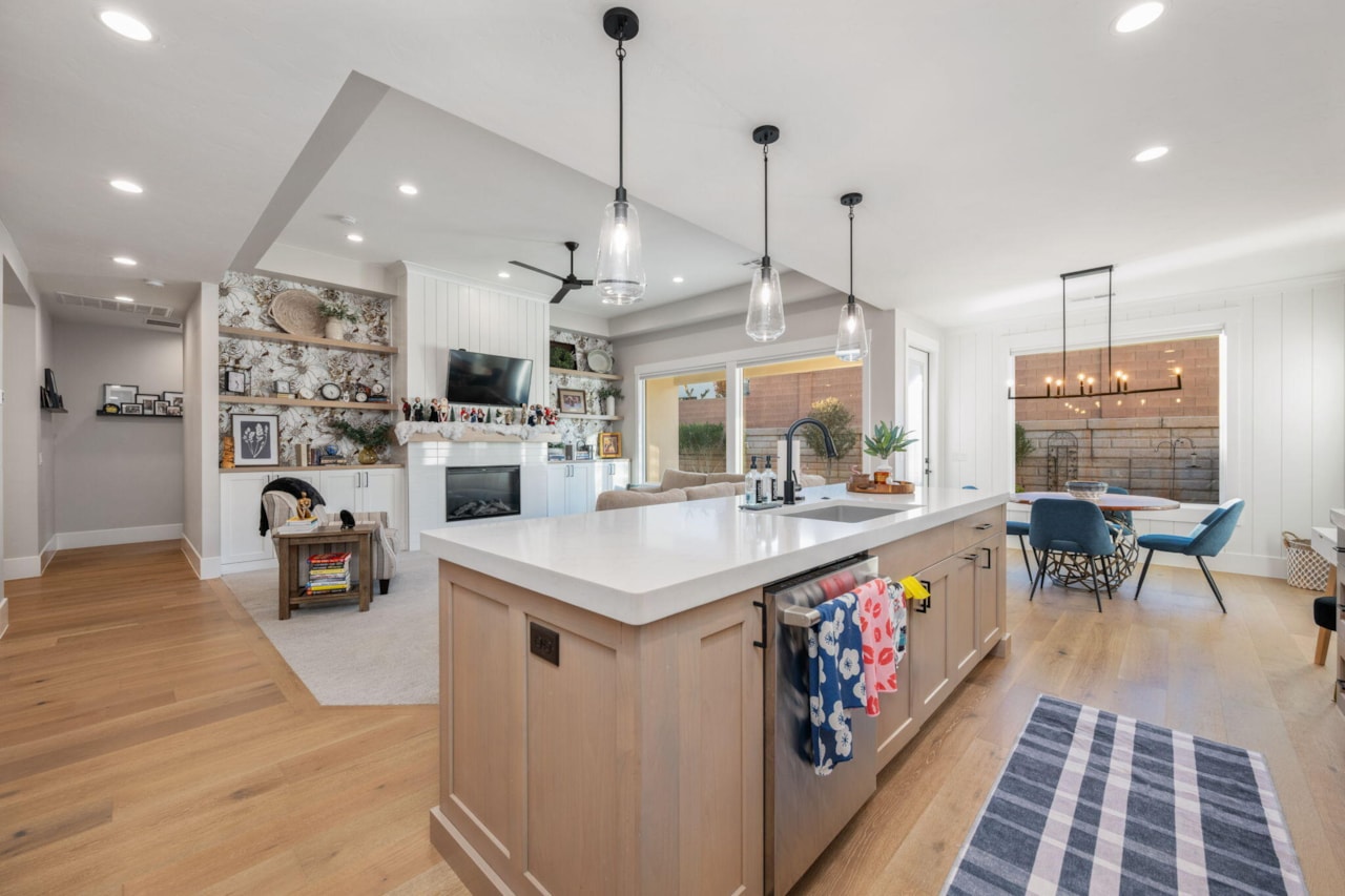 326 S Water Course DR Washington, UT 84780 home for sale, MLS#25-267320 - Erika Rogers Photo 9