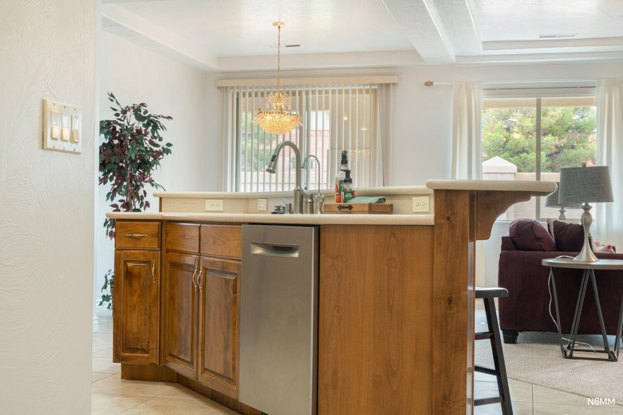 1078 Kanarra CT Washington, UT 84780 home for sale, MLS#25-266341 - Erika Rogers Photo 17