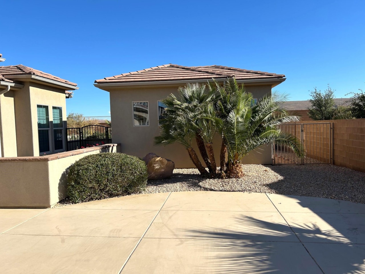 1348 W Wild Sage DR St George, UT 84790 home for sale, MLS#25-267334 - Erika Rogers Photo 14