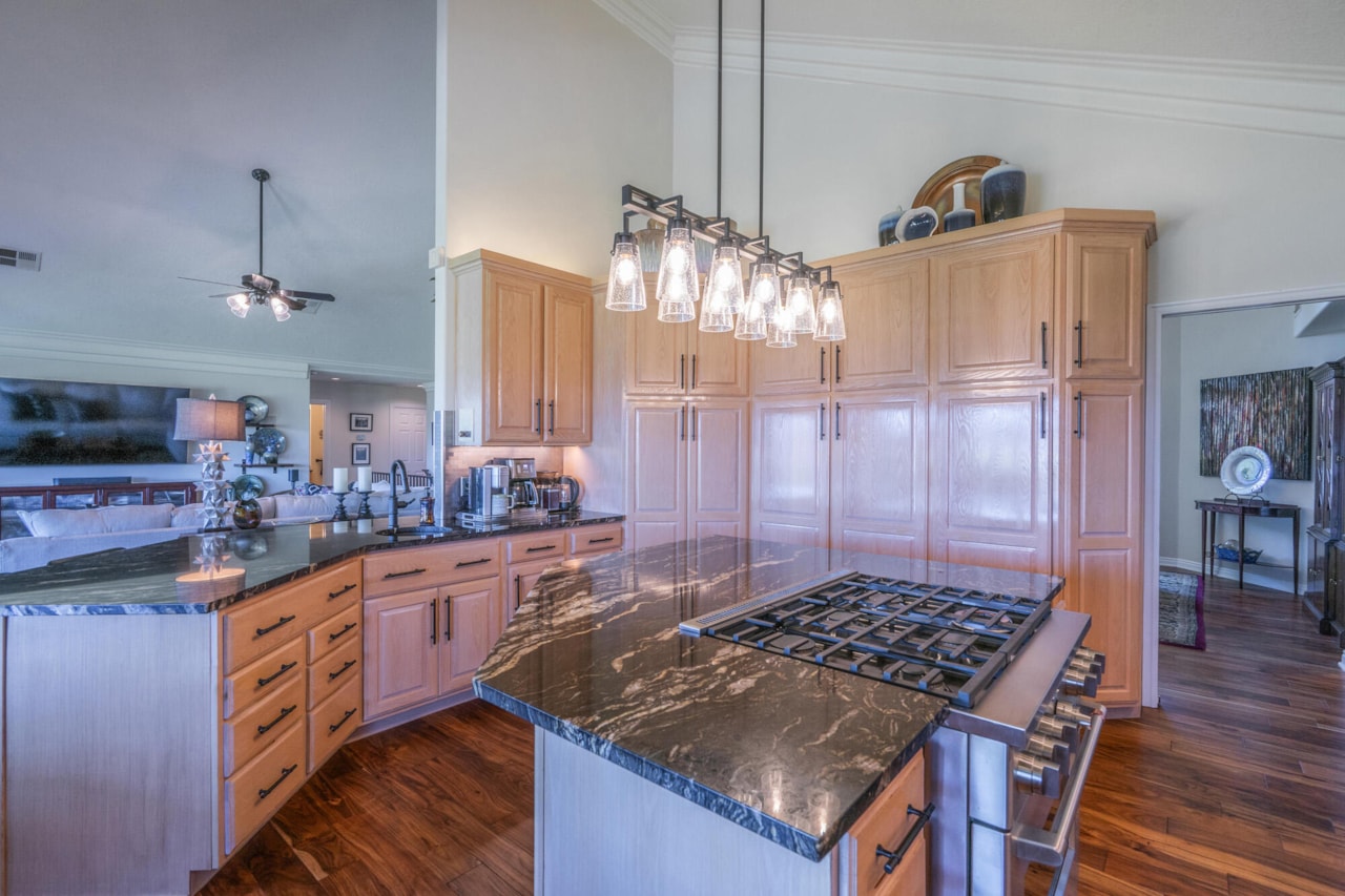 2244 Putters CIR St George, UT 84770 home for sale, MLS#25-264072 - Erika Rogers Photo 15