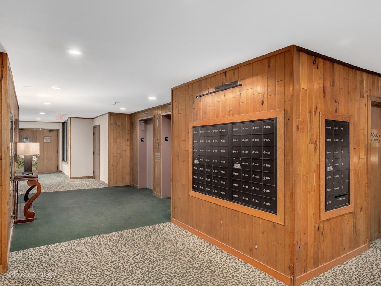 1401 Burr Oak Rd #202B Hinsdale, IL 60521 | MLS 12531447