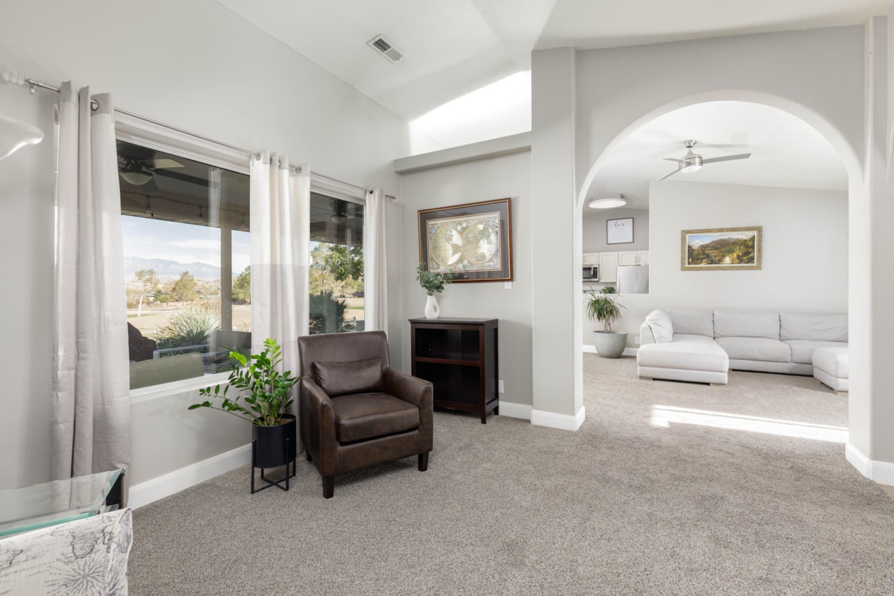 2974 S Pear CIR St George, UT 84790 home for sale, MLS#25-267351 - Erika Rogers Photo 10