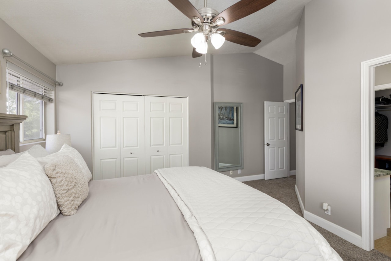 2974 S Pear CIR St George, UT 84790 home for sale, MLS#25-267351 - Erika Rogers Photo 21