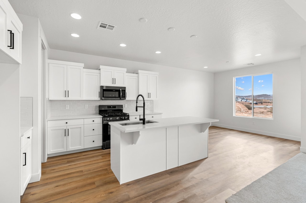 Lot 161 Finley Farms Washington, UT 84780 home for sale, MLS#25-267360 - Erika Rogers Photo 5