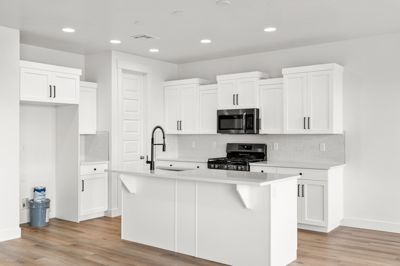 Lot 162 Finley Farms Washington, UT 84780 home for sale, MLS#25-267361 - Erika Rogers Photo 5