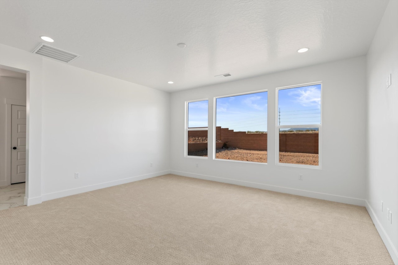 Lot 162 Finley Farms Washington, UT 84780 home for sale, MLS#25-267361 - Erika Rogers Photo 6