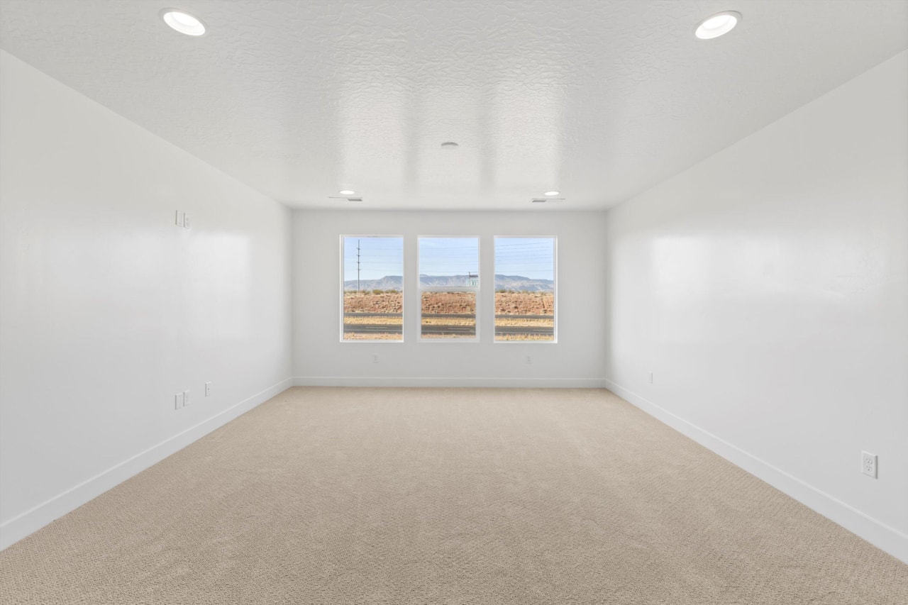 Lot 162 Finley Farms Washington, UT 84780 home for sale, MLS#25-267361 - Erika Rogers Photo 10