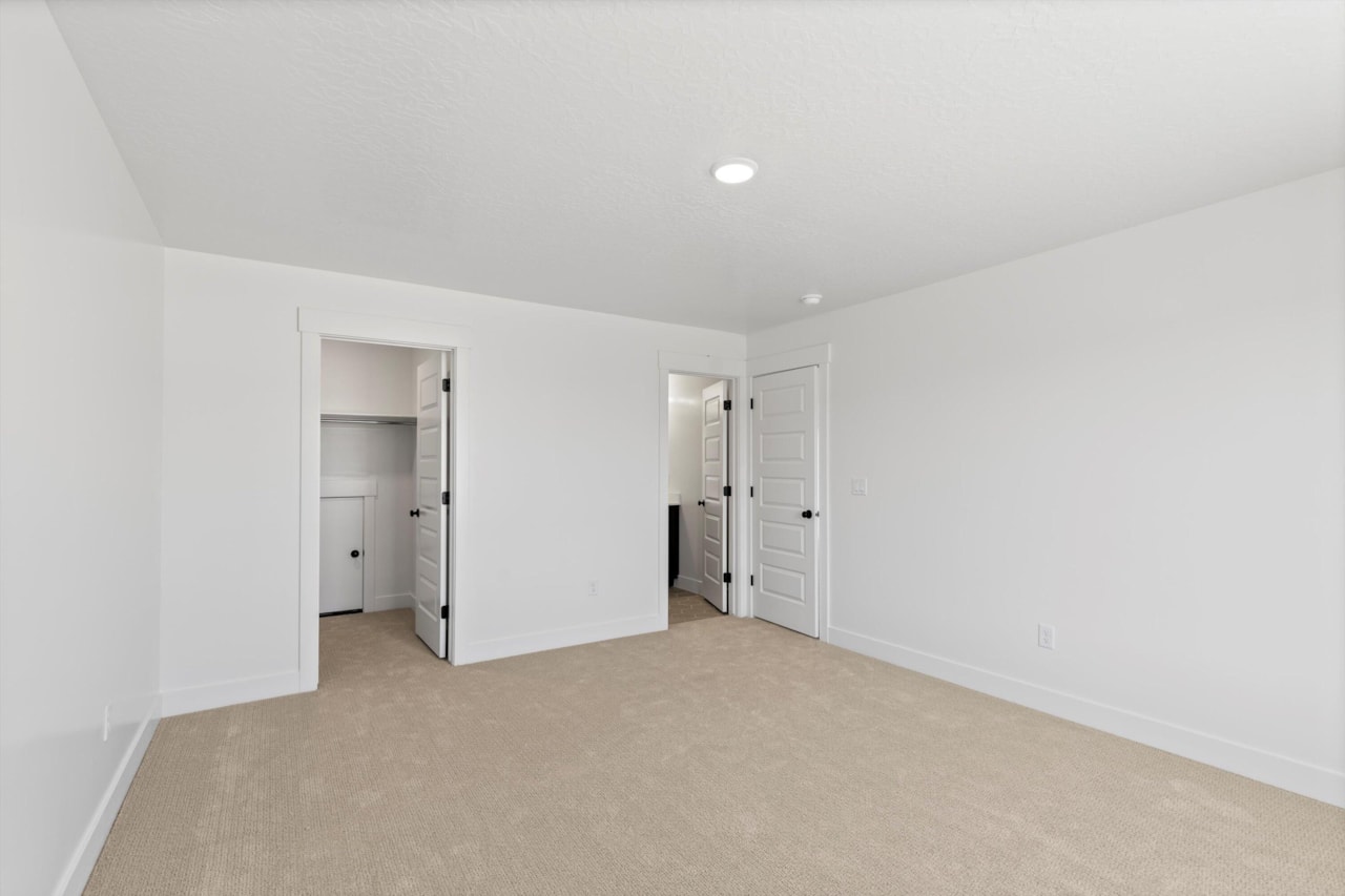 Lot 162 Finley Farms Washington, UT 84780 home for sale, MLS#25-267361 - Erika Rogers Photo 11