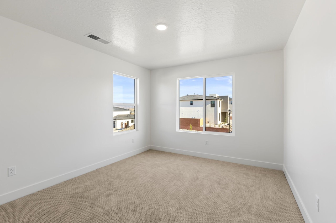 Lot 162 Finley Farms Washington, UT 84780 home for sale, MLS#25-267361 - Erika Rogers Photo 17