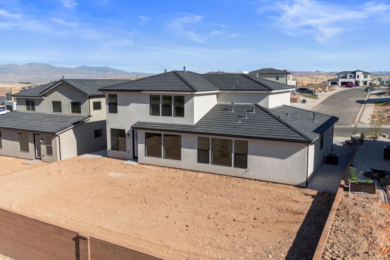 Lot 162 Finley Farms Washington, UT 84780 home for sale, MLS#25-267361 - Erika Rogers Photo 18