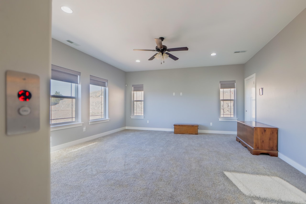 1191 S 100  W Hurricane, UT 84737 home for sale, MLS#25-267363 - Erika Rogers Photo 13