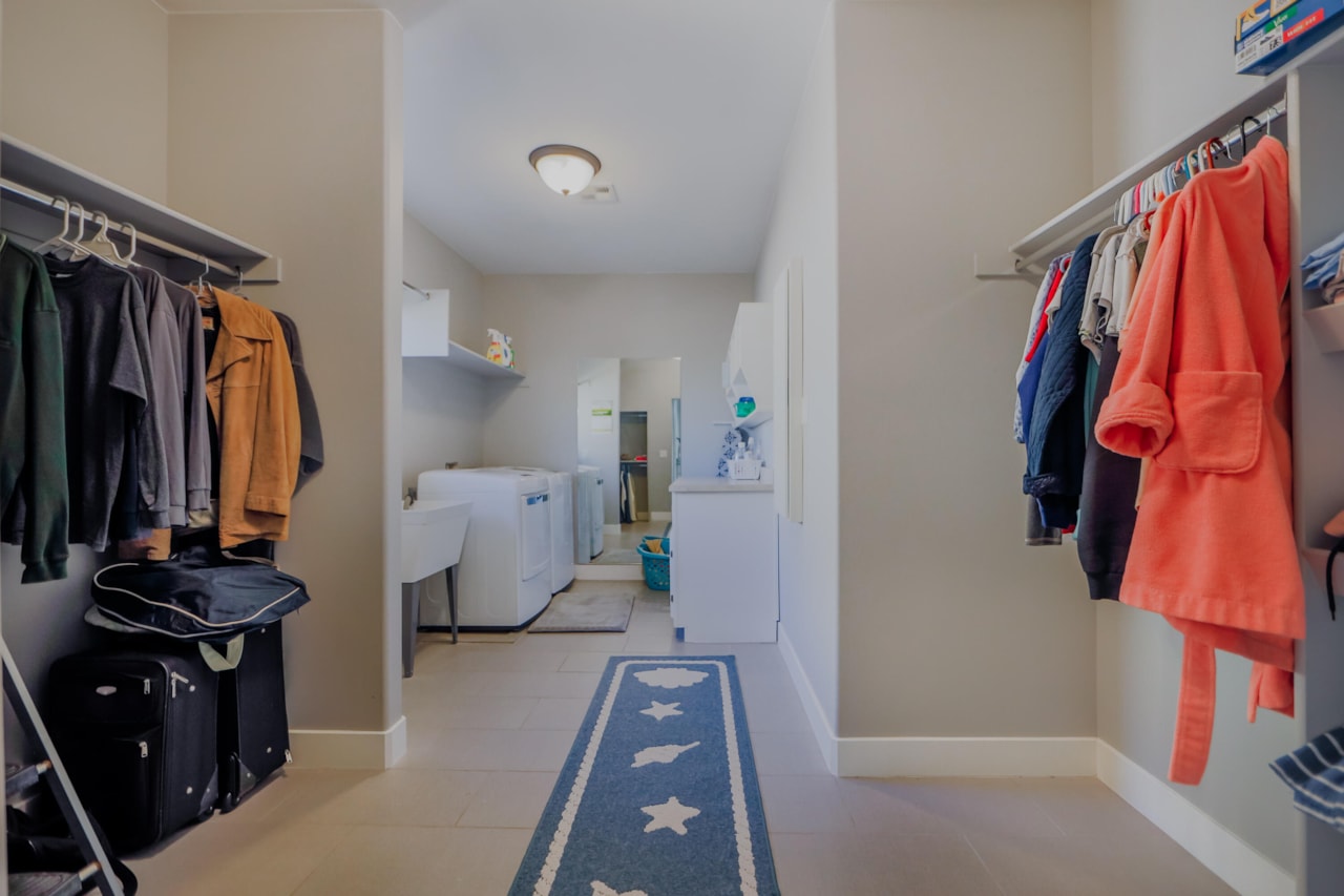 1191 S 100  W Hurricane, UT 84737 home for sale, MLS#25-267363 - Erika Rogers Photo 18