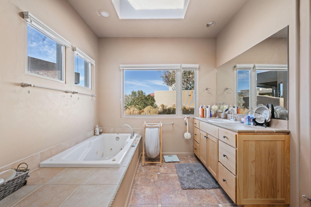 19 Boulder CIR Santa Clara, UT 84765 home for sale, MLS#21-228500 - Erika Rogers Photo 18