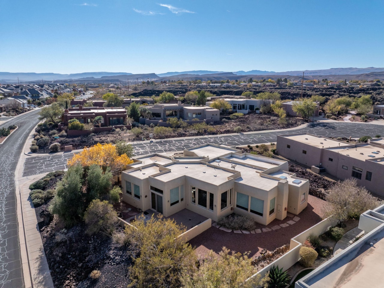 19 Boulder CIR Santa Clara, UT 84765 home for sale, MLS#21-228500 - Erika Rogers Photo 37