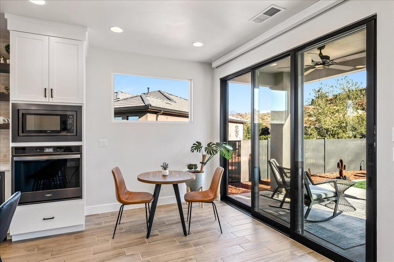 2210 N Montagna ST Washington, UT 84780 home for sale, MLS#25-267382 - Erika Rogers Photo 13