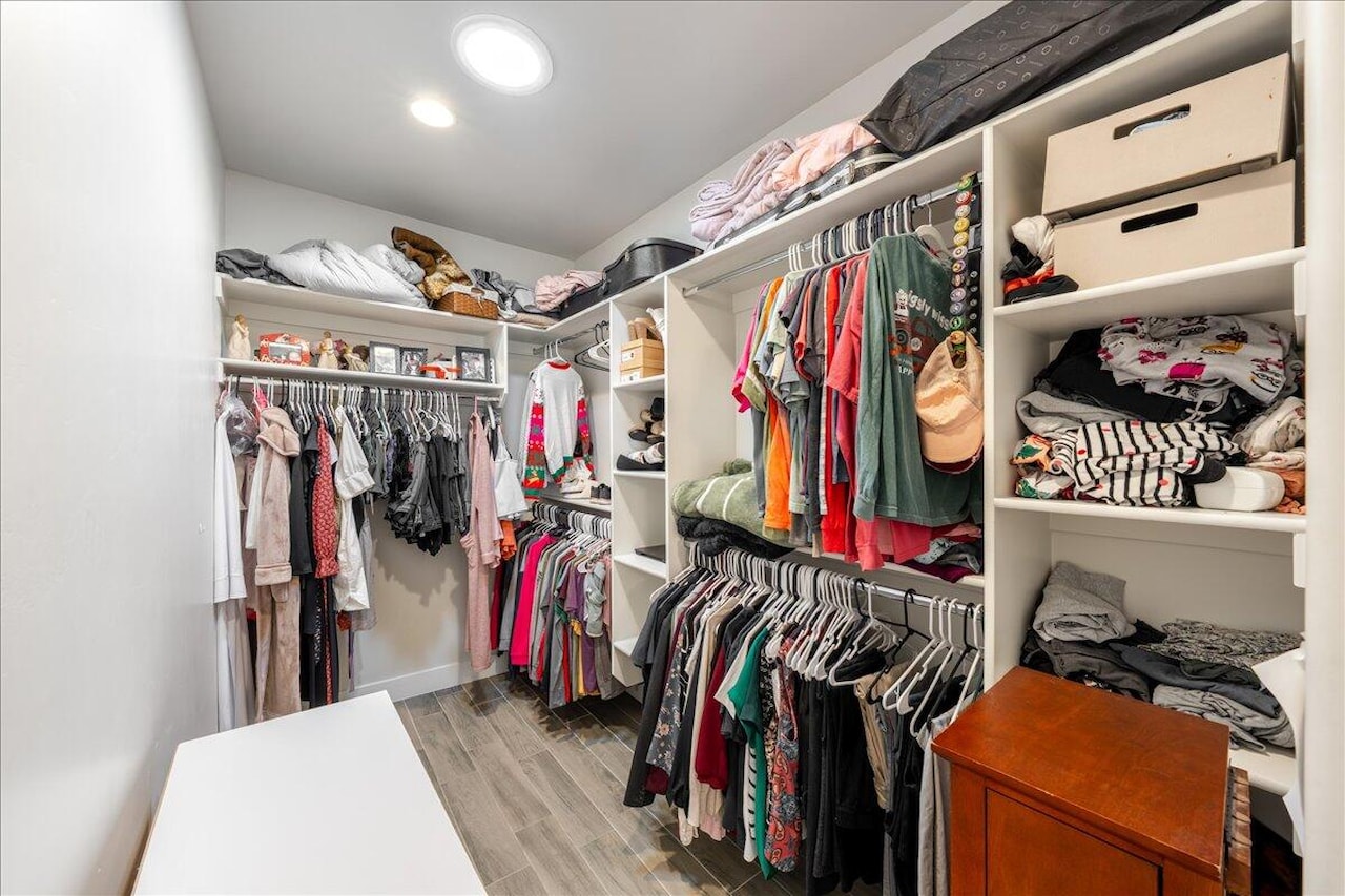 2210 N Montagna ST Washington, UT 84780 home for sale, MLS#25-267382 - Erika Rogers Photo 21