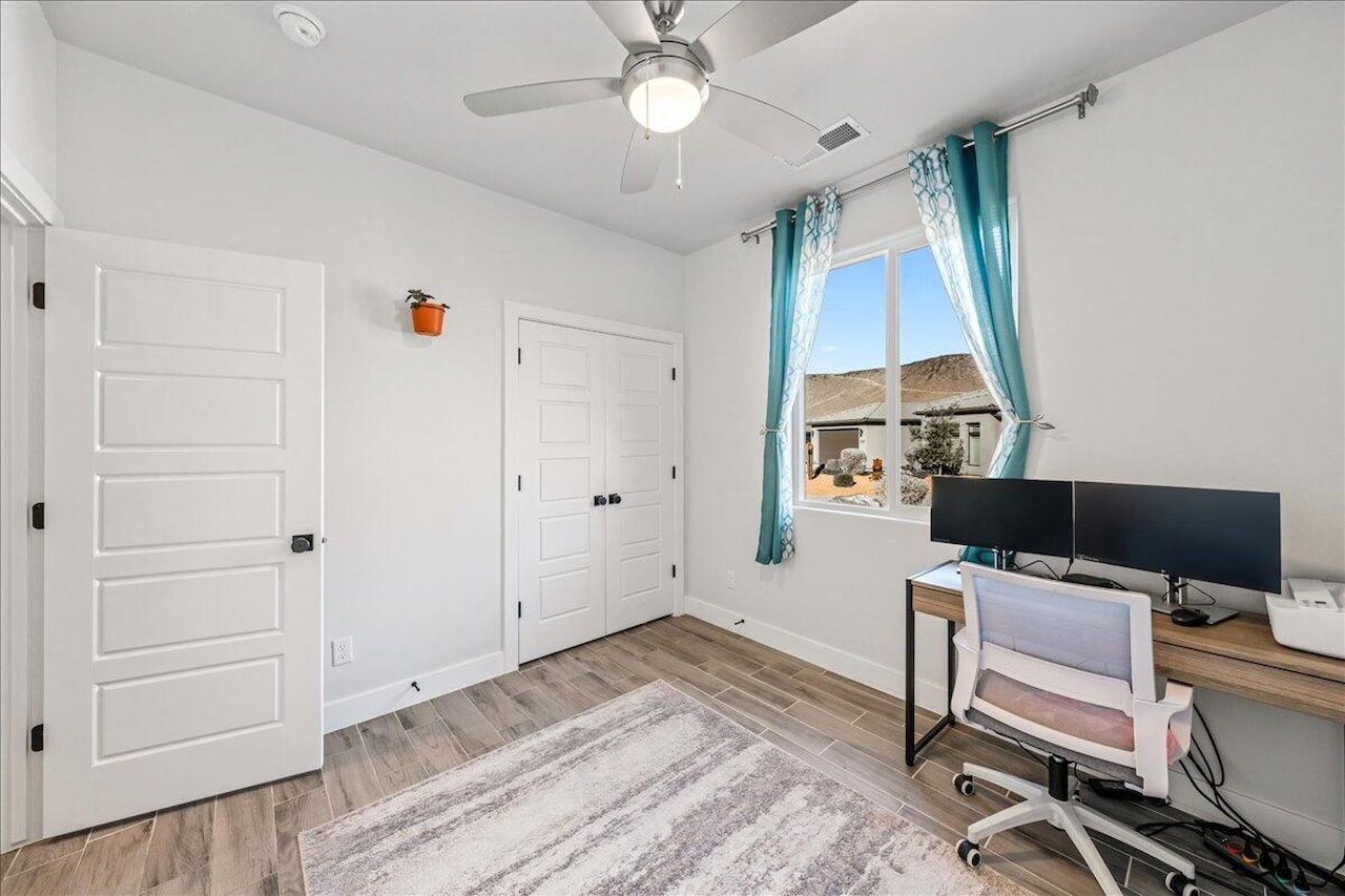 2210 N Montagna ST Washington, UT 84780 home for sale, MLS#25-267382 - Erika Rogers Photo 23