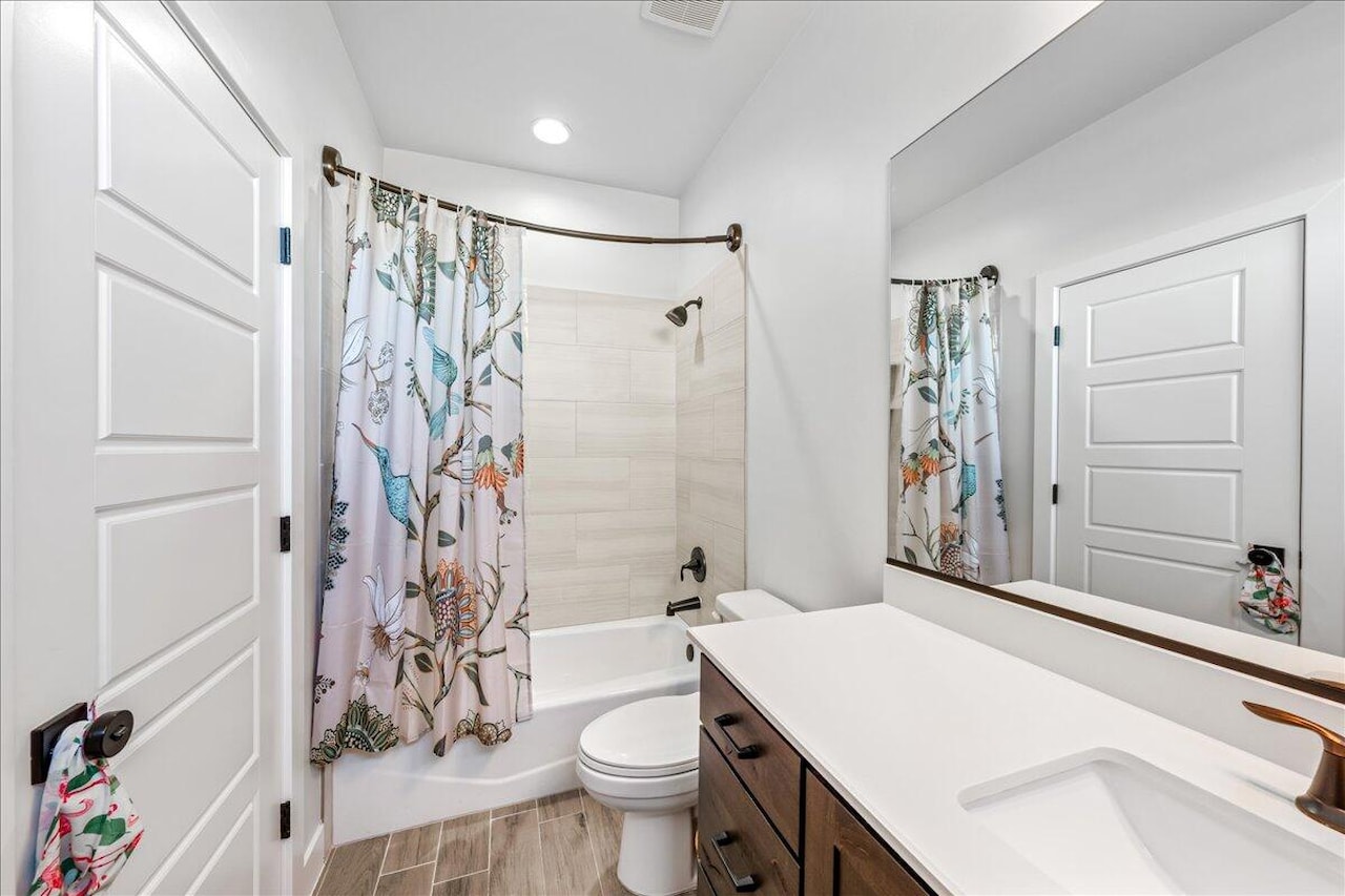 2210 N Montagna ST Washington, UT 84780 home for sale, MLS#25-267382 - Erika Rogers Photo 25