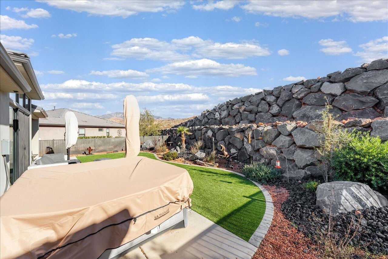 2210 N Montagna ST Washington, UT 84780 home for sale, MLS#25-267382 - Erika Rogers Photo 34