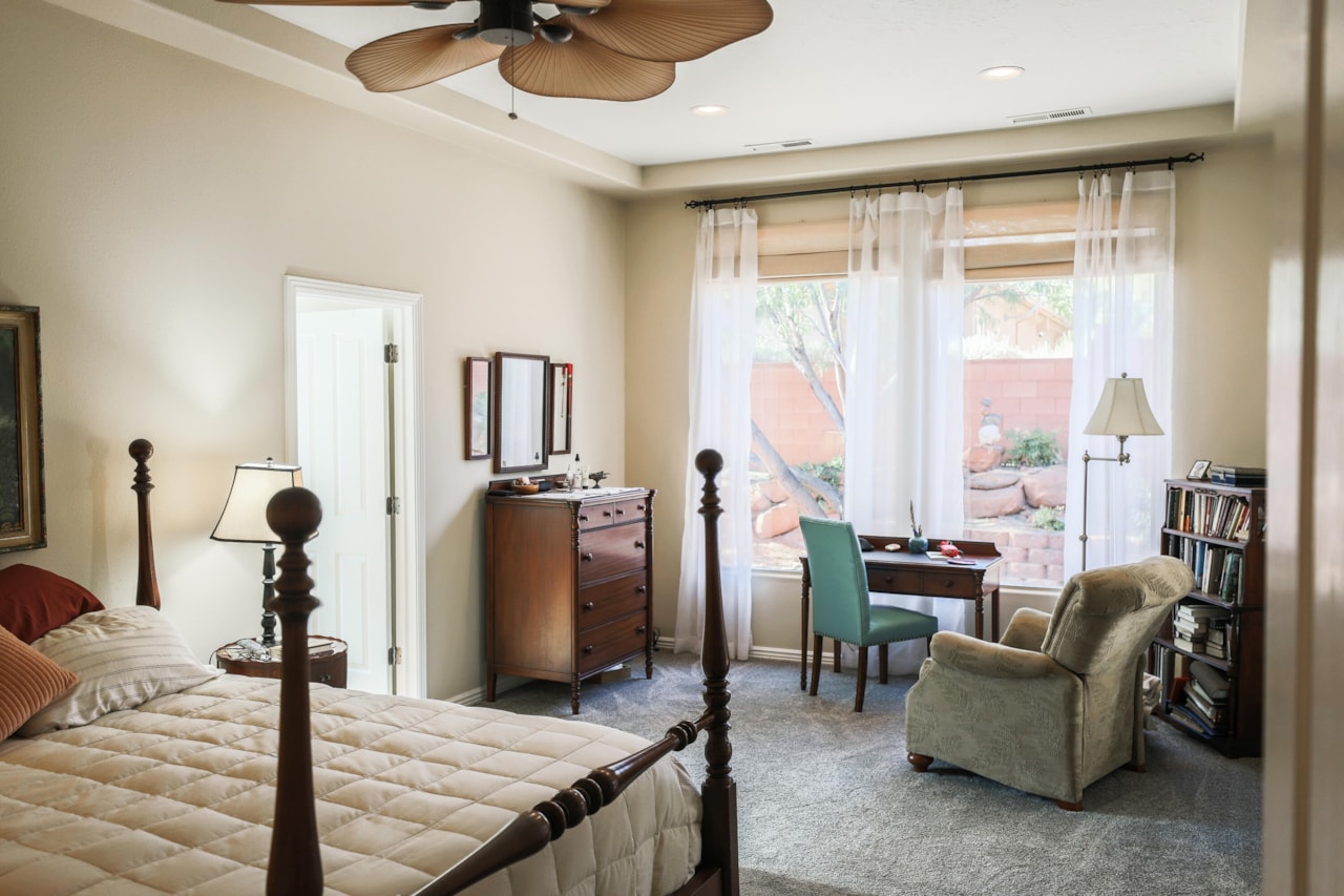 1613 N Primrose DR St George, UT 84770 home for sale, MLS#25-267251 - Erika Rogers Photo 17