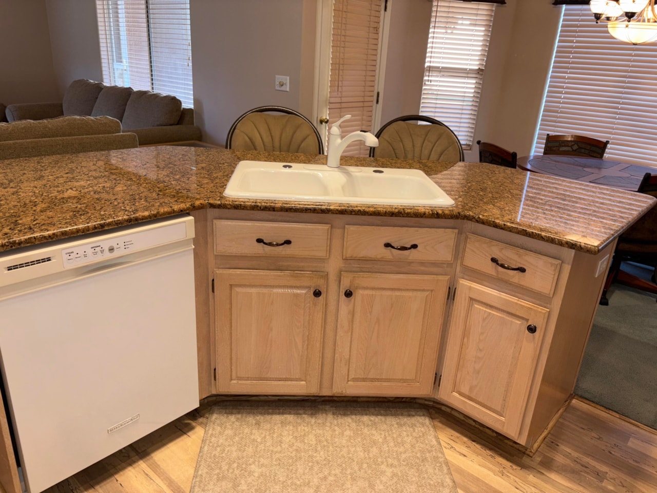 210 N Mall DR #65 St George, UT 84790 home for sale, MLS#25-267385 - Erika Rogers Photo 16