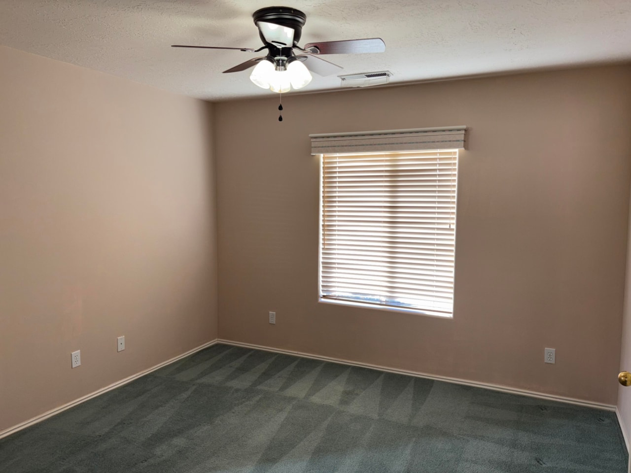 210 N Mall DR #65 St George, UT 84790 home for sale, MLS#25-267385 - Erika Rogers Photo 26