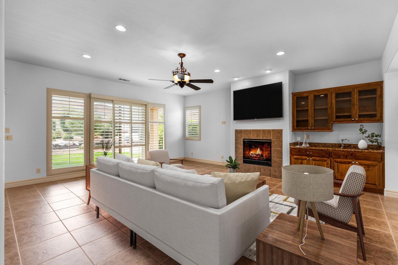 363 N Lost Creek DR St George, UT 84770 home for sale, MLS#25-264564 - Erika Rogers Photo 10