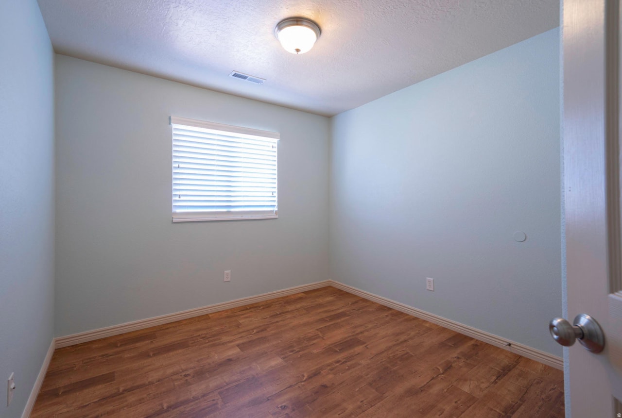 3155 S Hidden Valley DR #219 St George, UT 84790 home for sale, MLS#25-266563 - Erika Rogers Photo 24