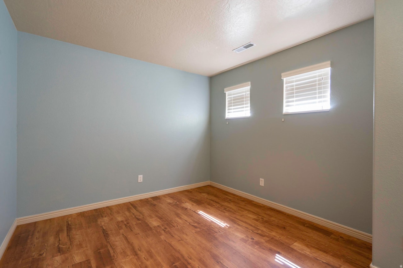 3155 S Hidden Valley DR #219 St George, UT 84790 home for sale, MLS#25-266563 - Erika Rogers Photo 26