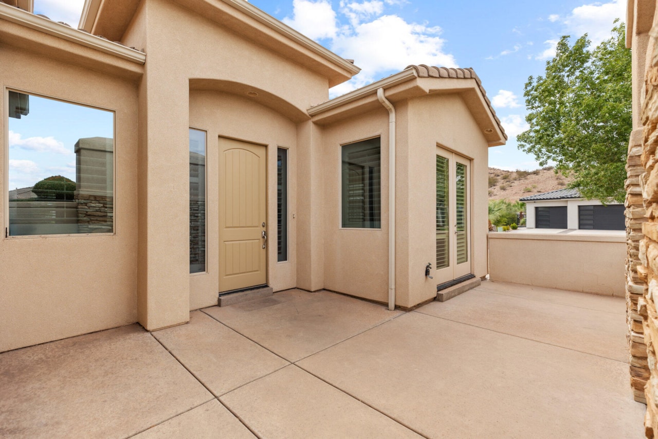 363 N Lost Creek DR St George, UT 84770 home for sale, MLS#25-264564 - Erika Rogers Photo 43